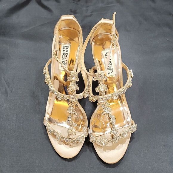 BRAND NEW BADGLEY MISCHKA JEWELED T-STRAP WOMEN"S SANDALS - Picture 2 of 16